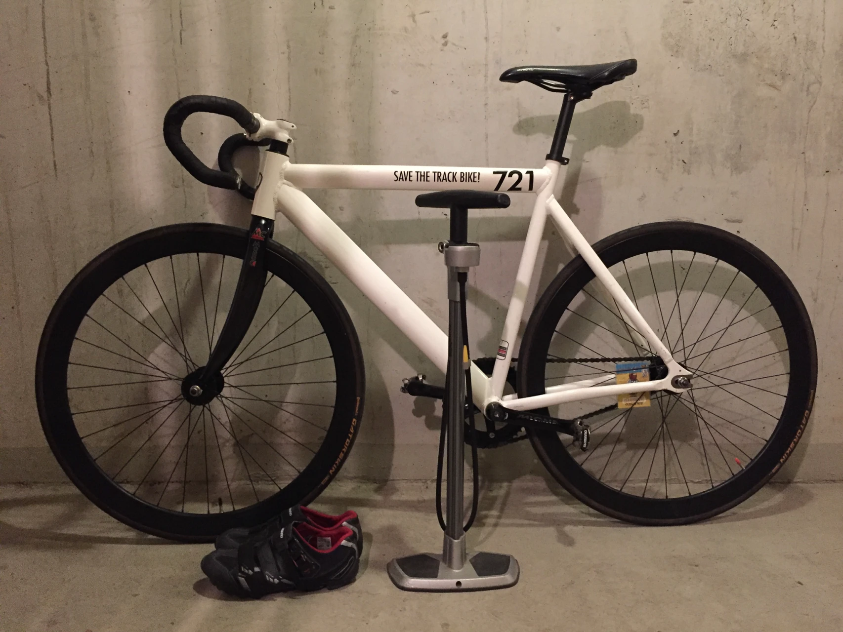 1. Bicicleta Fixed Gear - fixie, single speed, fixa