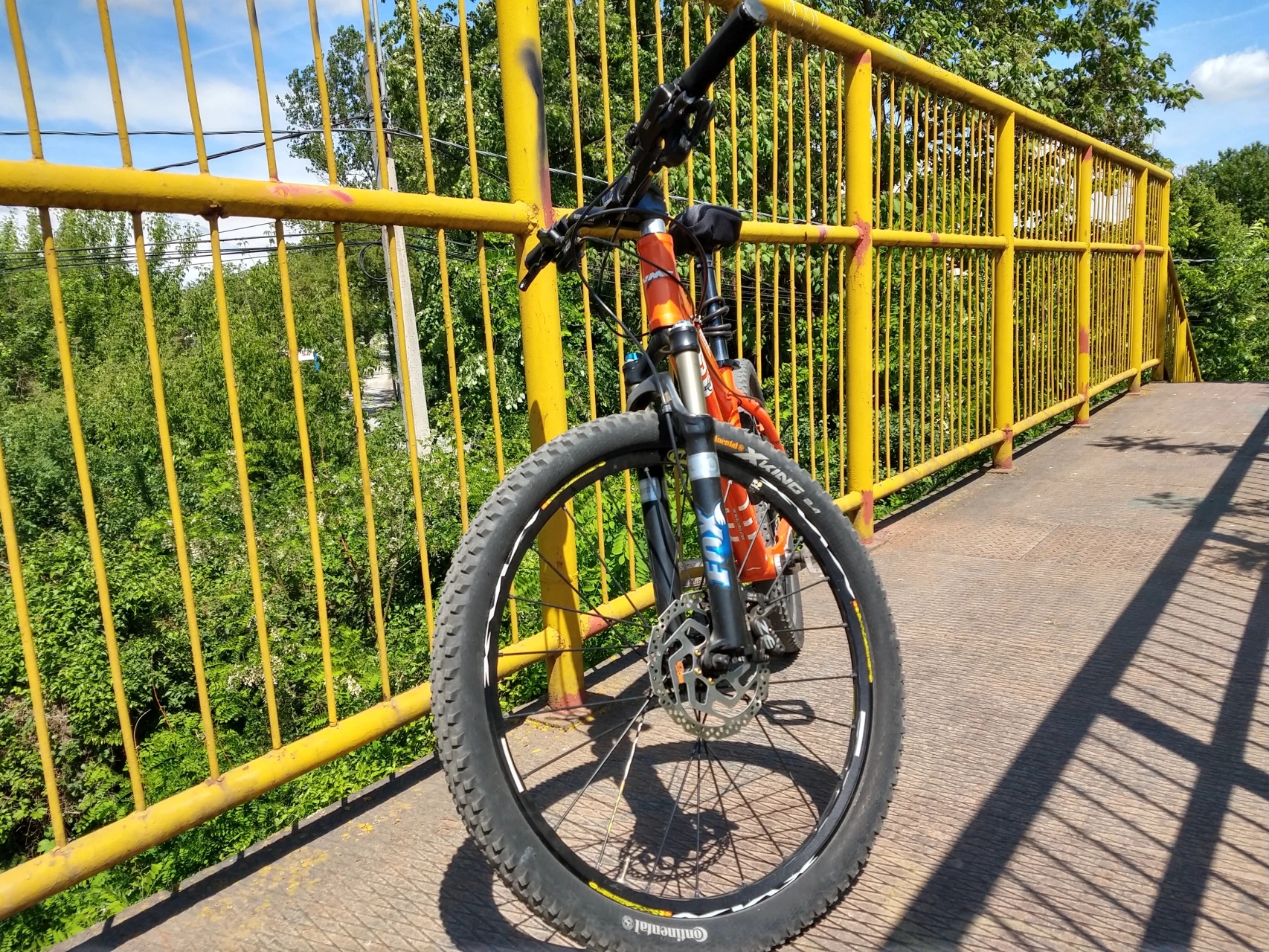 1. Vand bicicleta dirt