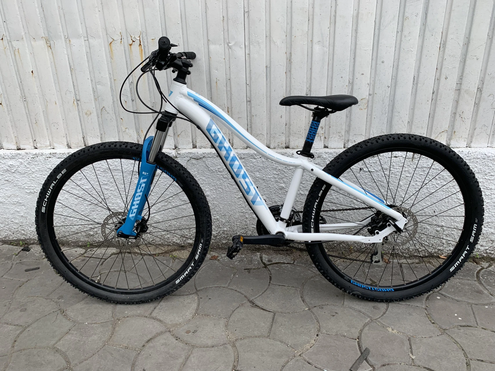 10. Bicicleta dama Ghost Lanao 2 27.5'' in GARANTIE