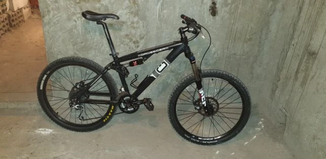 4. Mountain bike full suspension