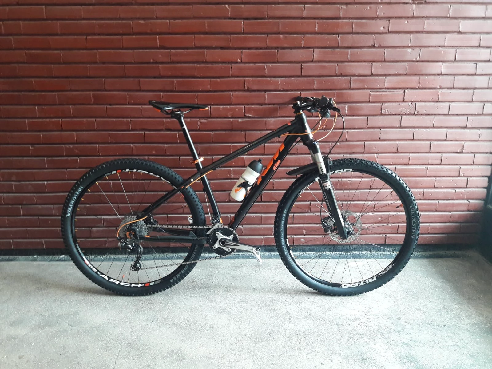 10. Vând KTM 1964