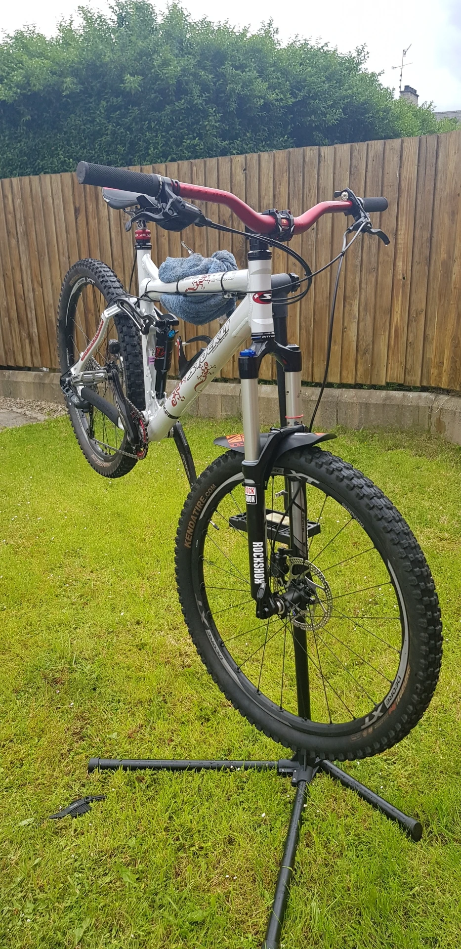 8. Custome build Montain bike plus accesorii s piese d schimb