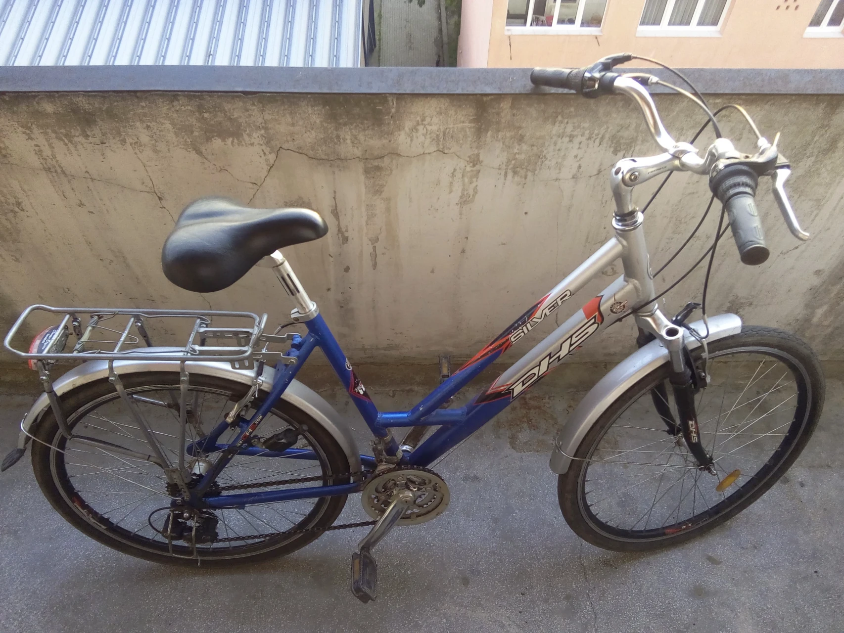 4. Bicicleta DHS