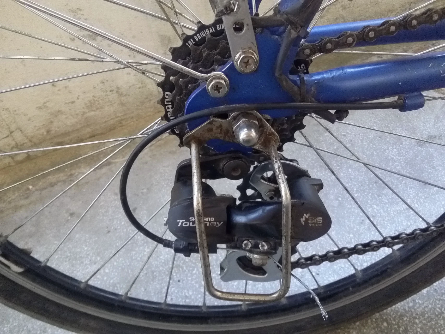 2. Bicicleta DHS