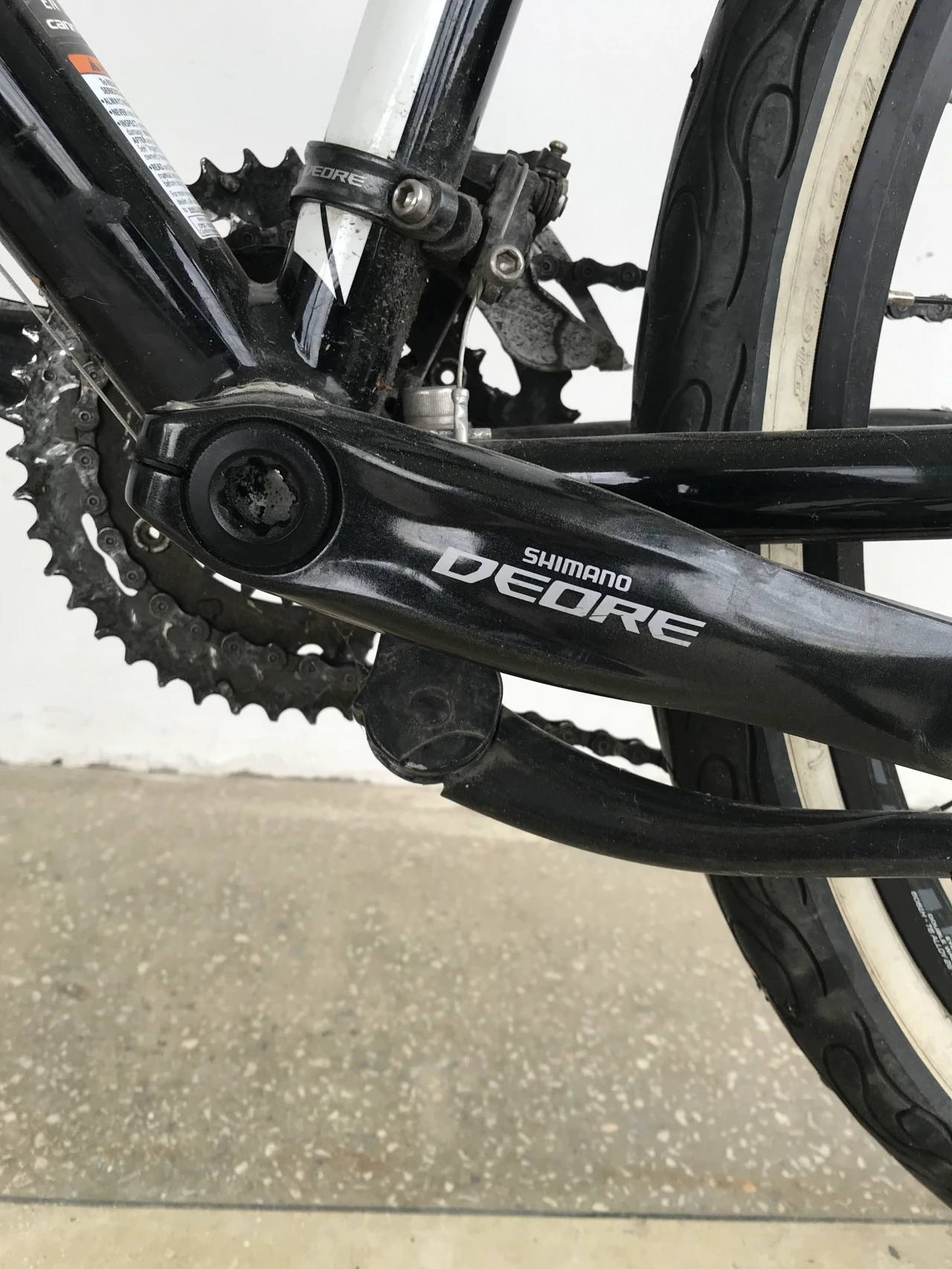 1. Bicicleta MTB Cannondale Trial SL