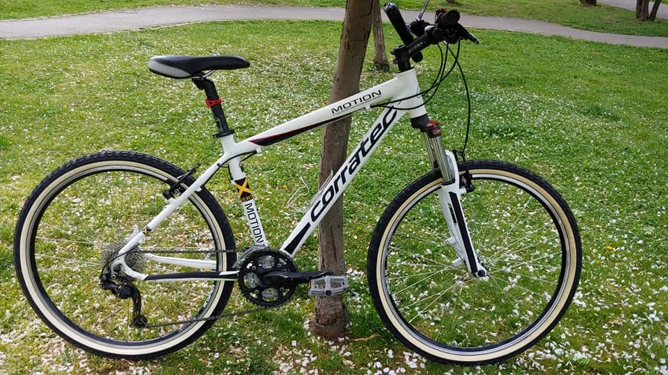 7. Bicicleta Corratec Motion 2012