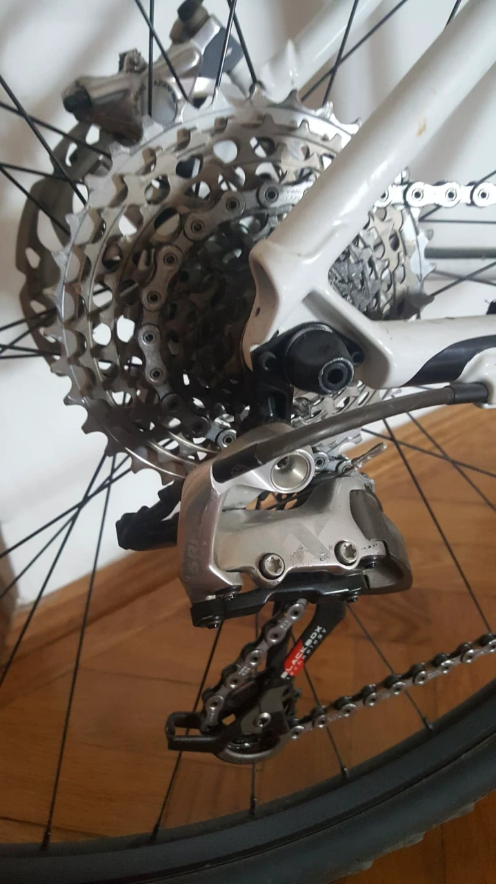 2. Cannondale F29 Carbon M Lefty