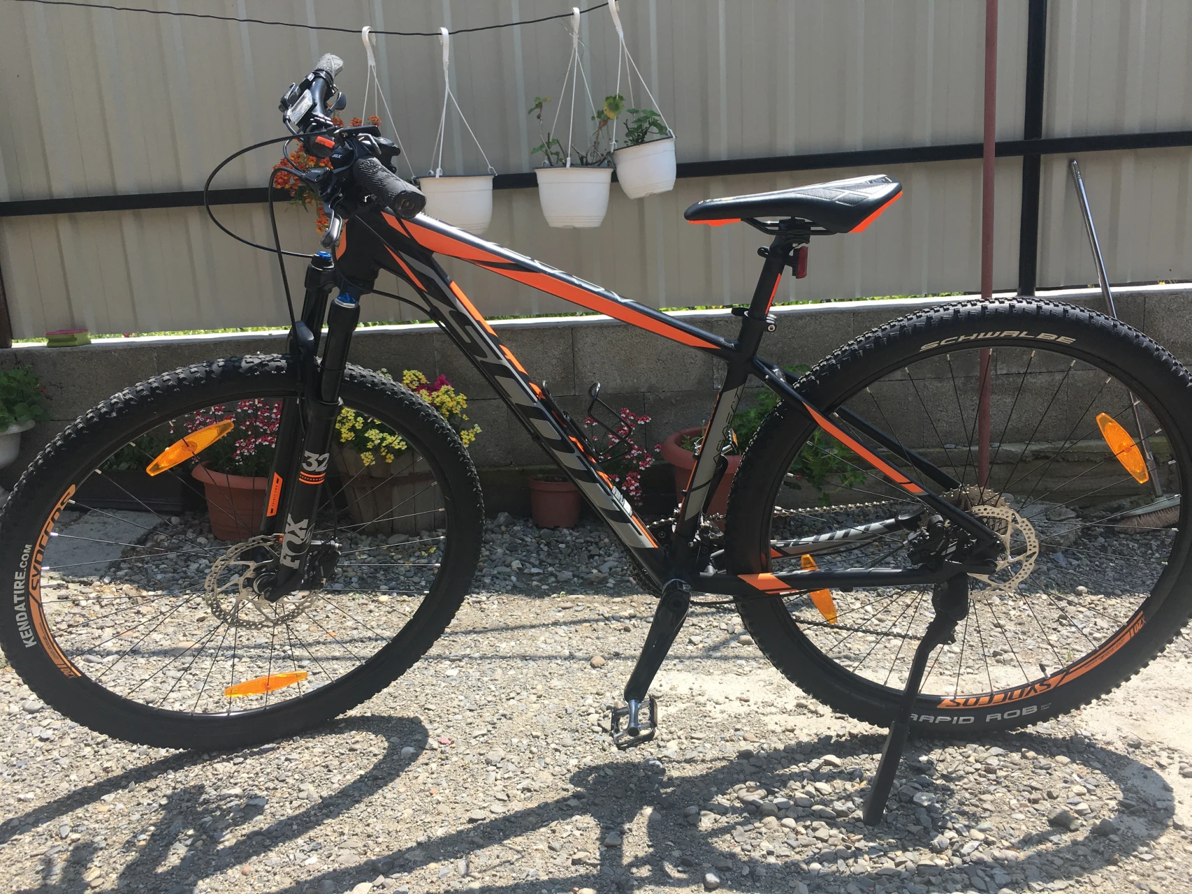 3. Scott Aspect 900