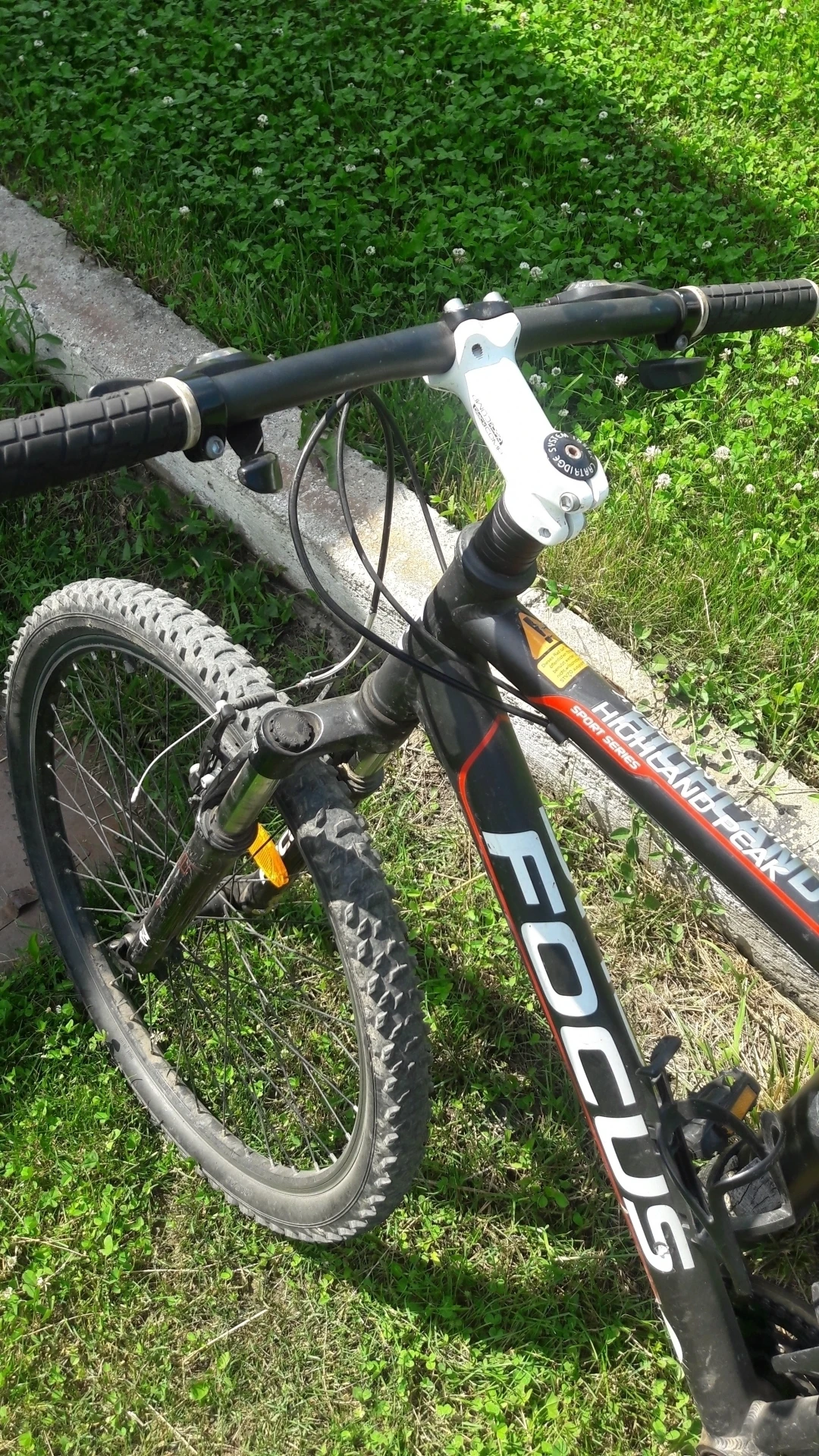 5. Bicicleta Mountain Bike FOCUS Highland Peak