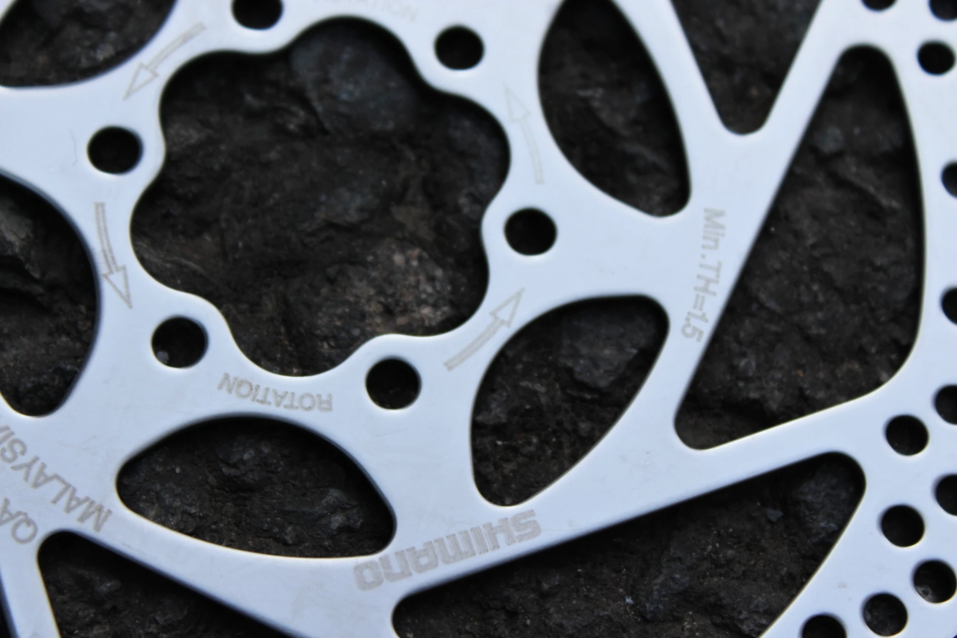 4. Shimano SM-RT56S 160mm disc