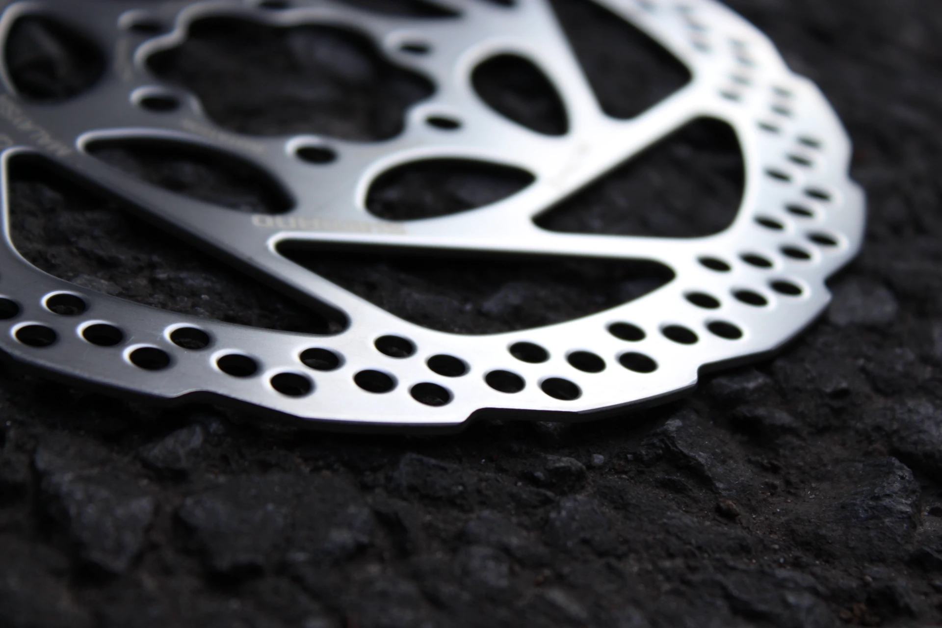 2. Shimano SM-RT56S 160mm disc