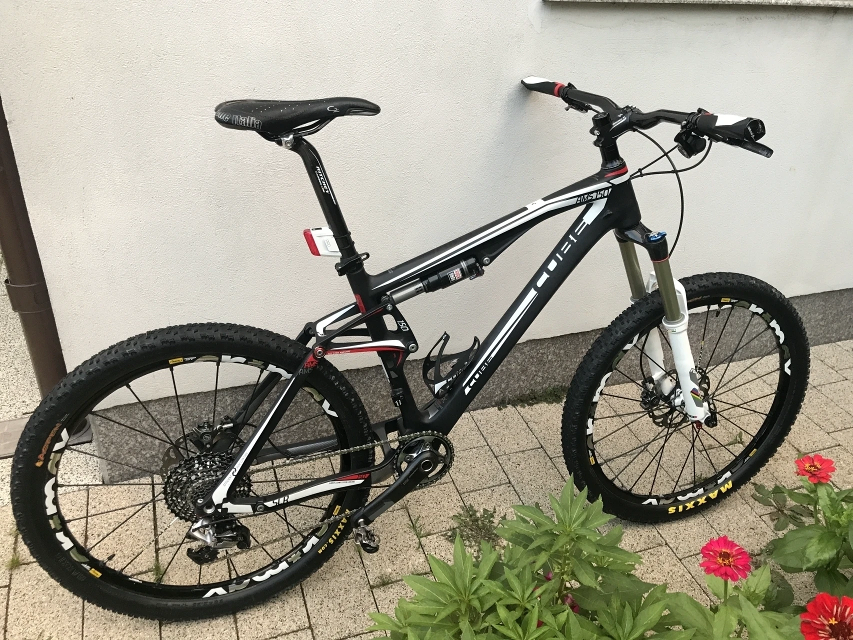 10. Cube AMS 150 HPC