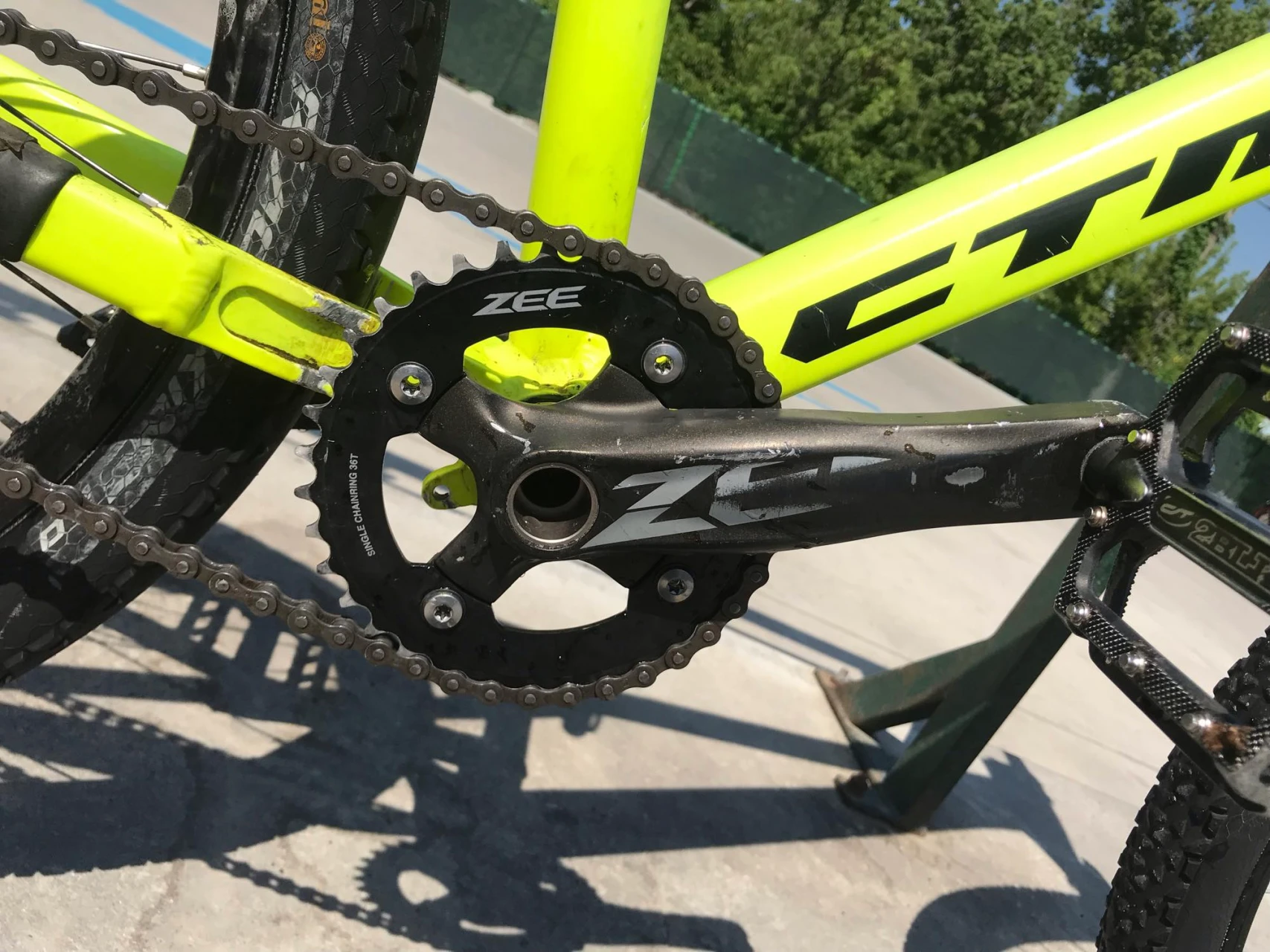 1. CTM Dirtking Expert 26"