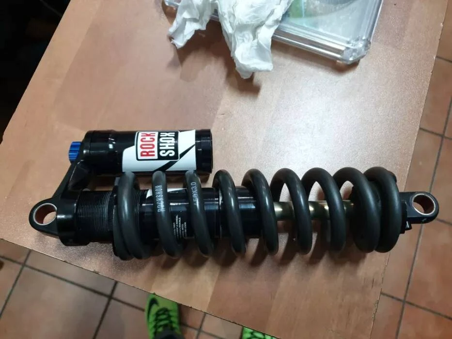 1. Vand amortizor Rs Kage RC 2017 , 240x76 mm