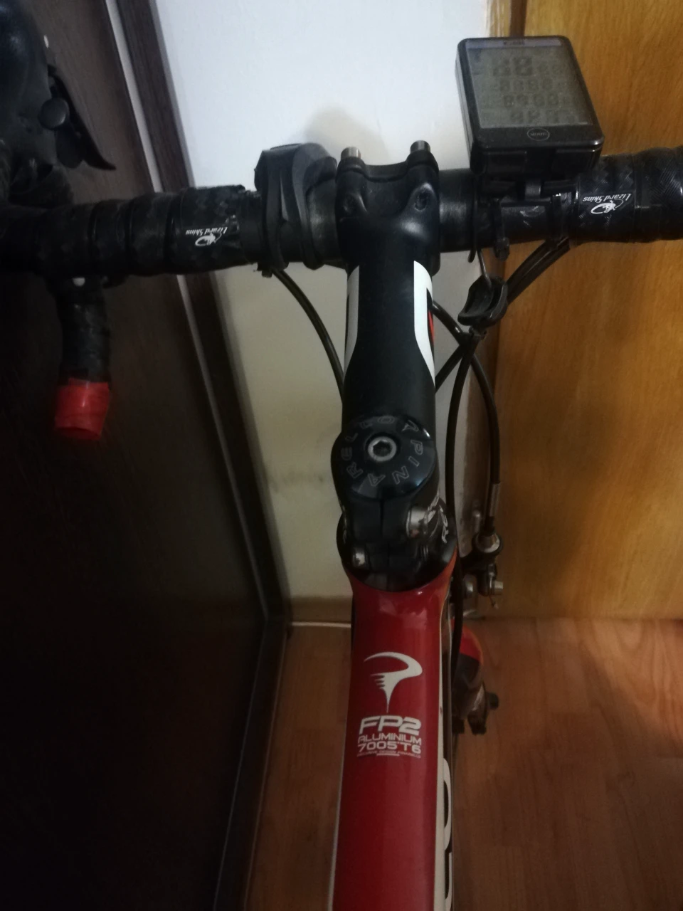 1. Cursiera Pinarello FP2