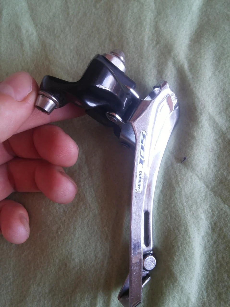 4. Schimbator Foi Shimano 105 5700