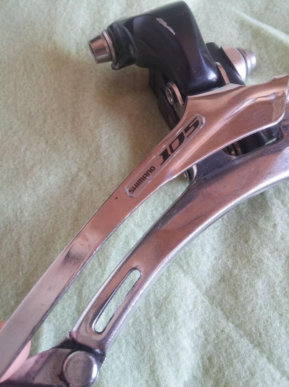 3. Schimbator Foi Shimano 105 5700
