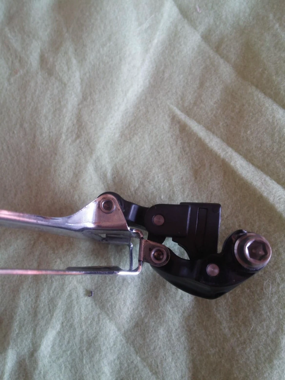 2. Schimbator Foi Shimano 105 5700