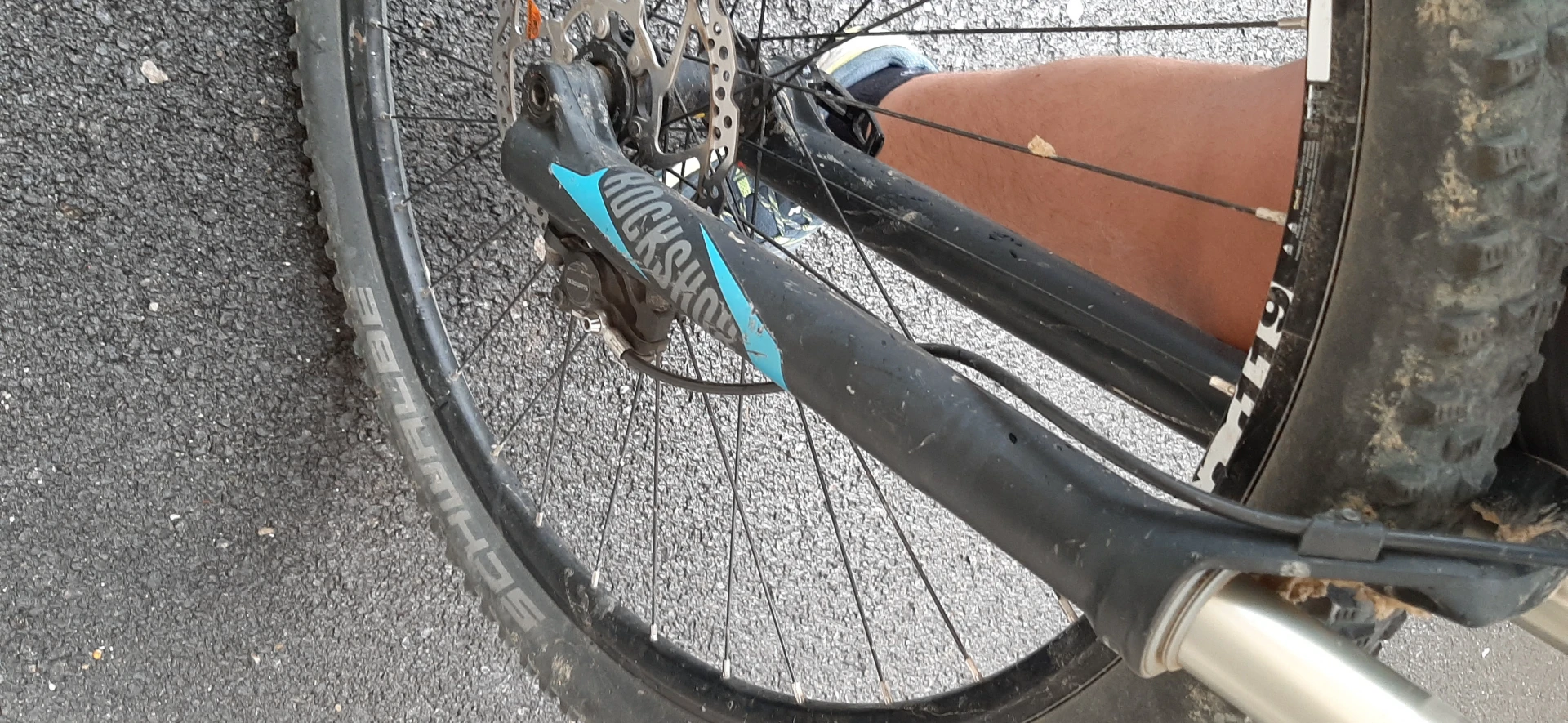 1. Vând bicicletă Grand Canyon Al Sl 29"