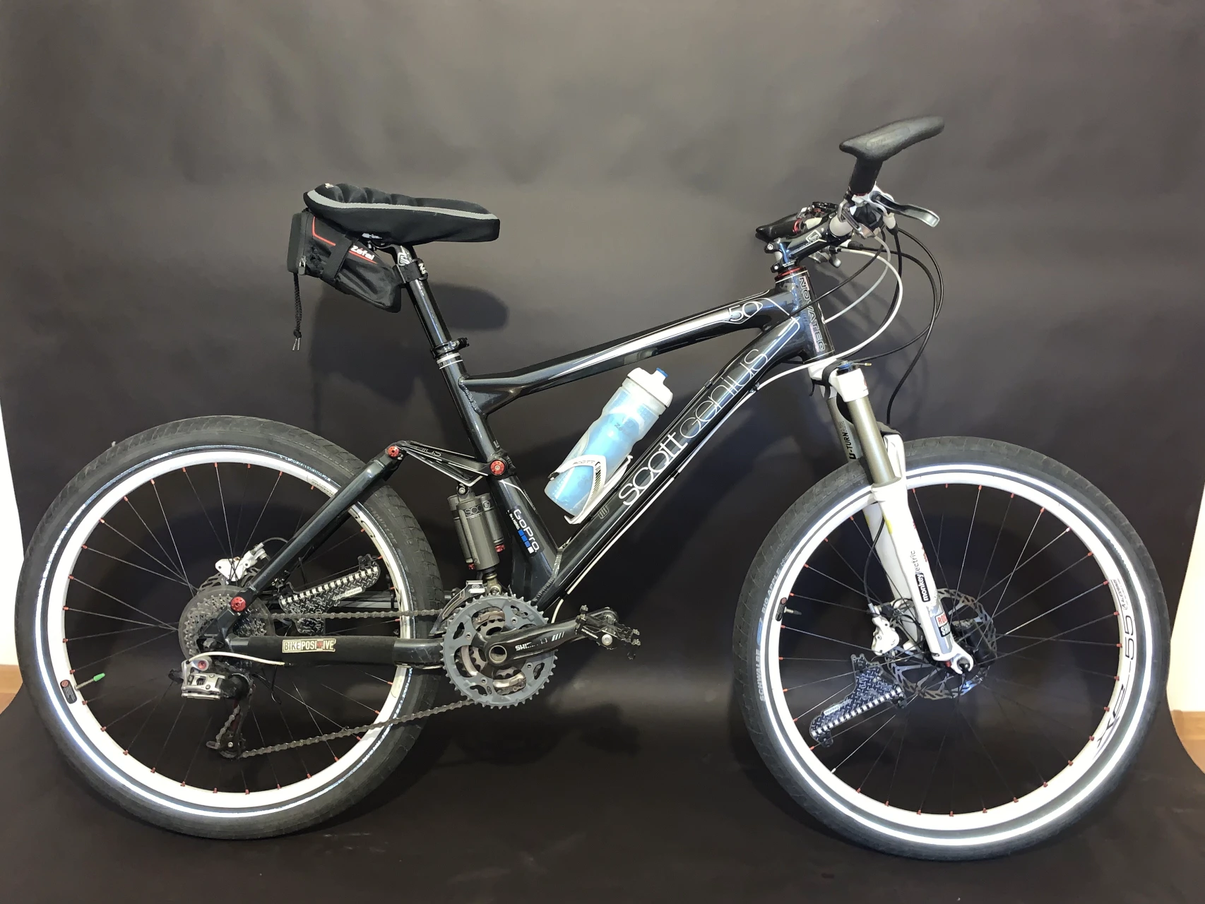 7. Bicicleta Scott Genius 50