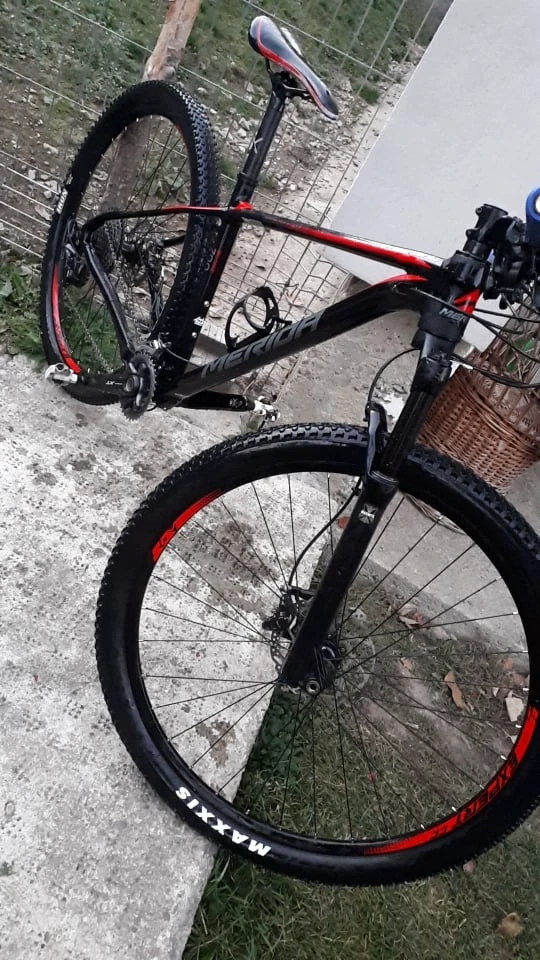 1. Merida BigNine 700