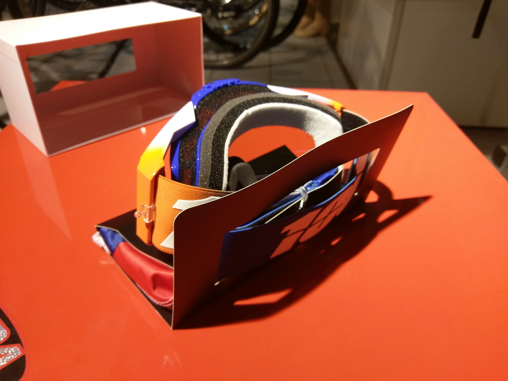 1. Ochelari 100% Racecraft Roxburry Mirror Blue Lens