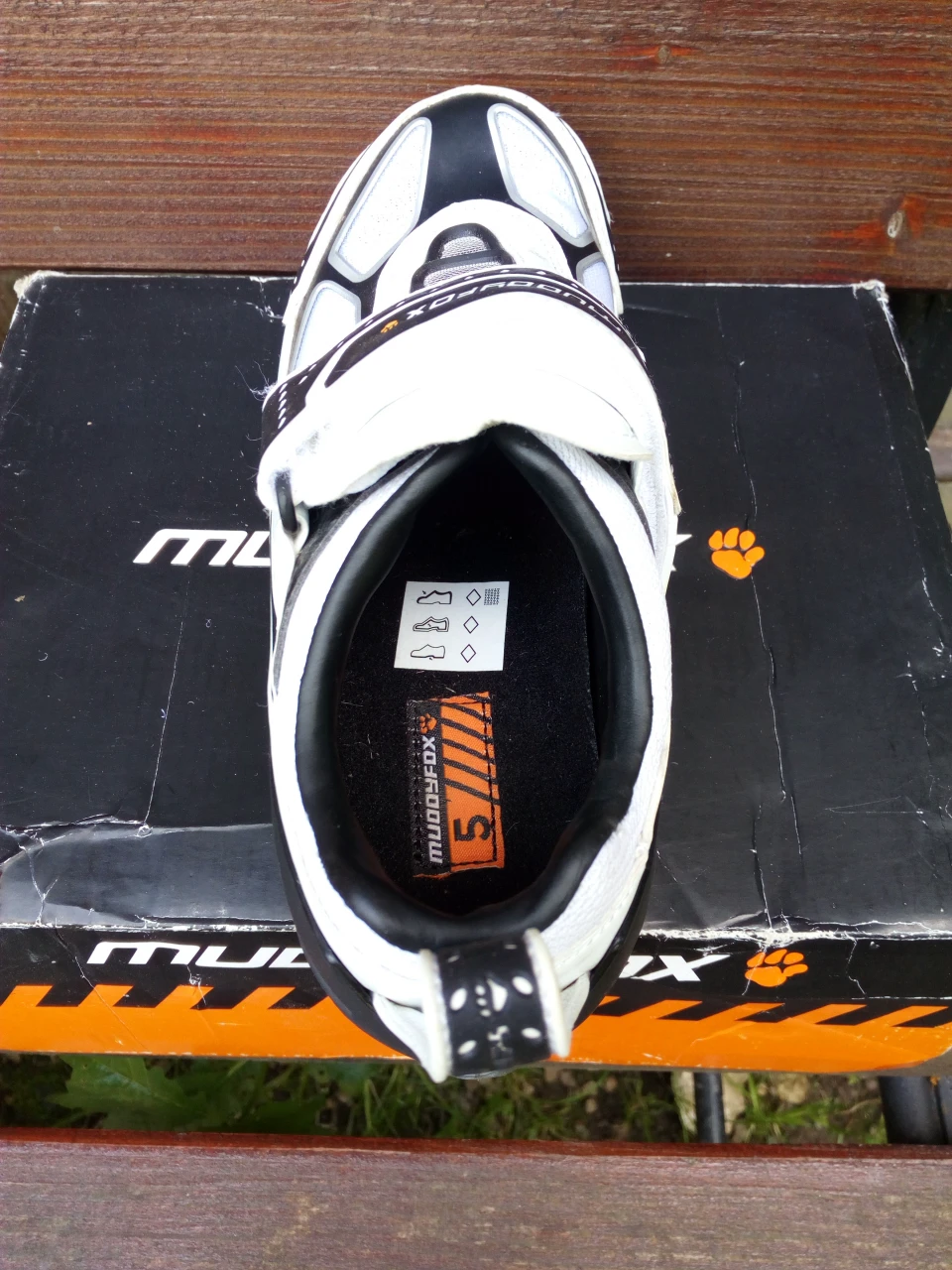 2. Pantofi MuddyFox marimea 38 *NOI*