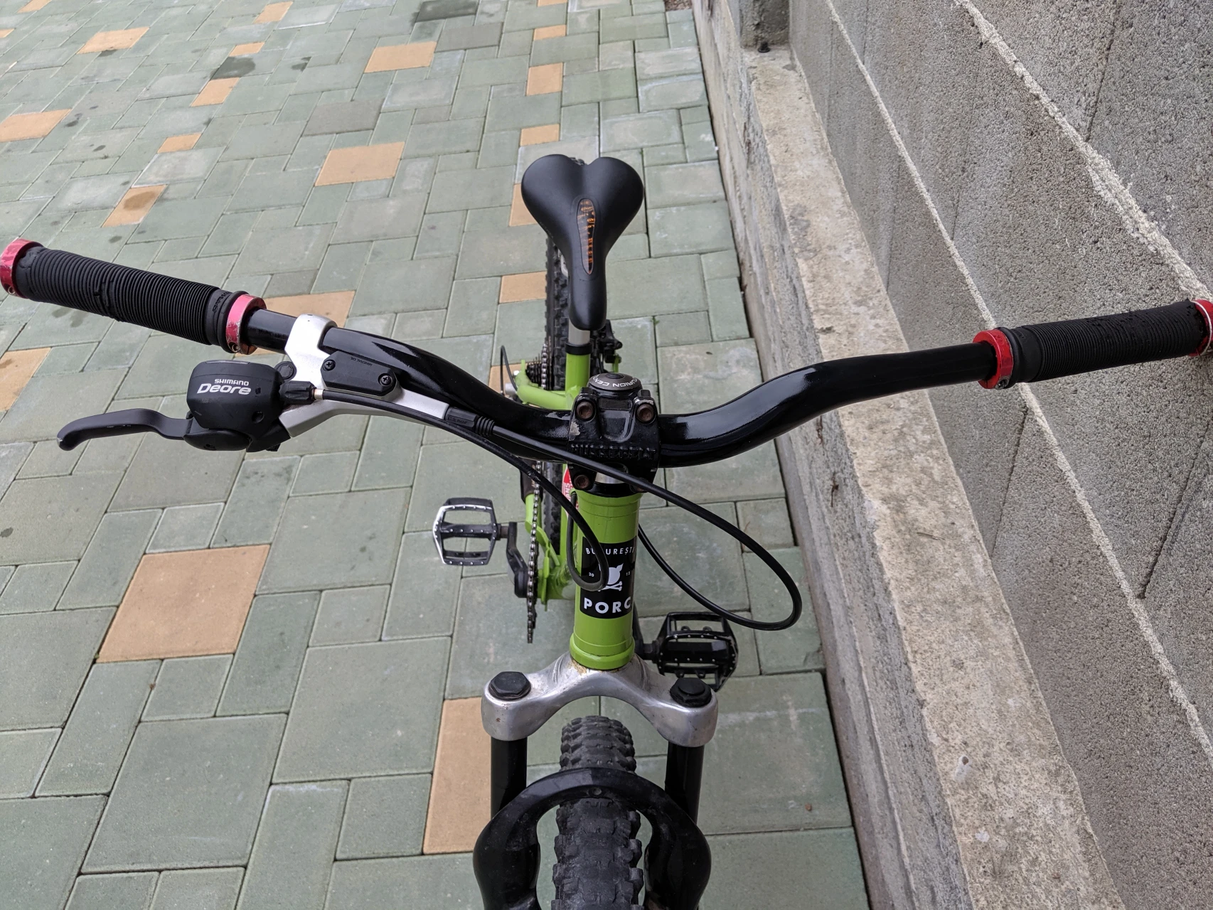 2. Bicicleta dirt bike/MTB