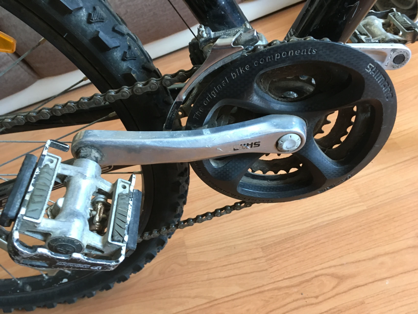 3. Vând bicicleta Bulls Sharptail 1