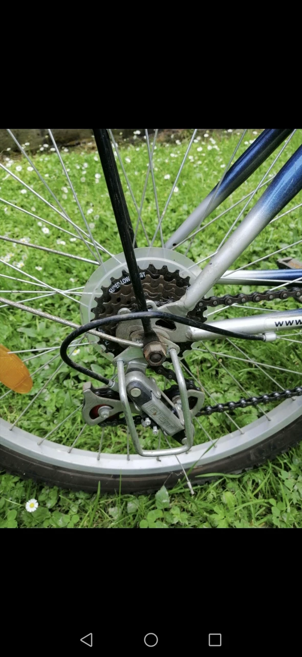 1. Bicicleta DHS