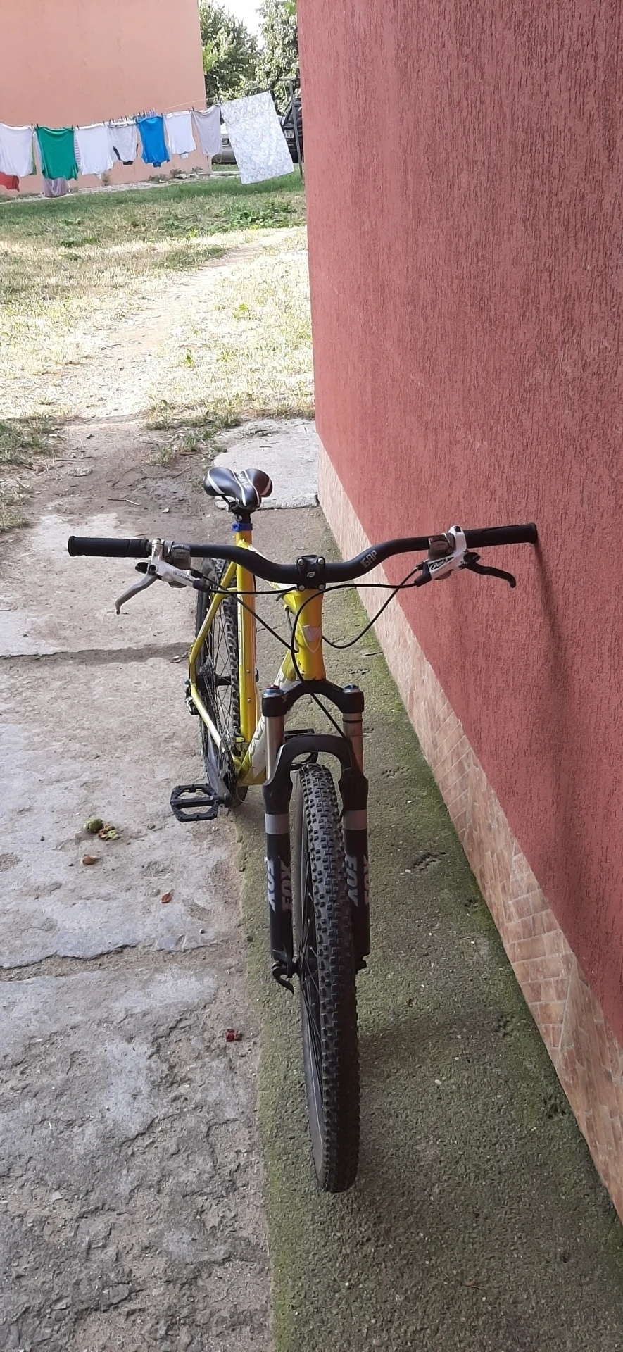 4. Bicicleta Univega Fox/XT