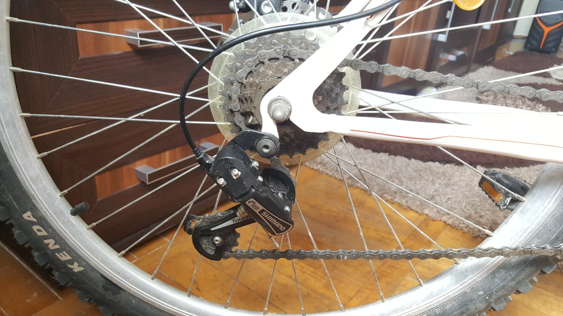 1. Bicicleta MTB Eightyeight 26", Abia folosita