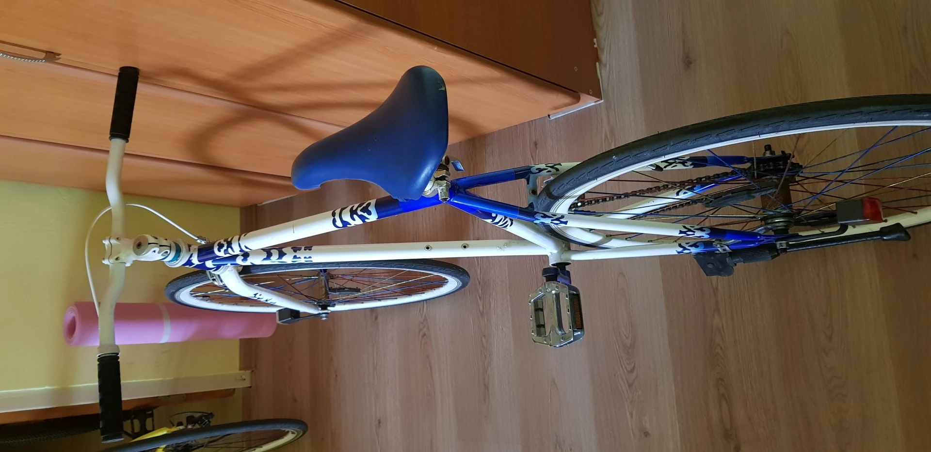 1. Bicicleta fixed gear / fixie cu frana torpedo