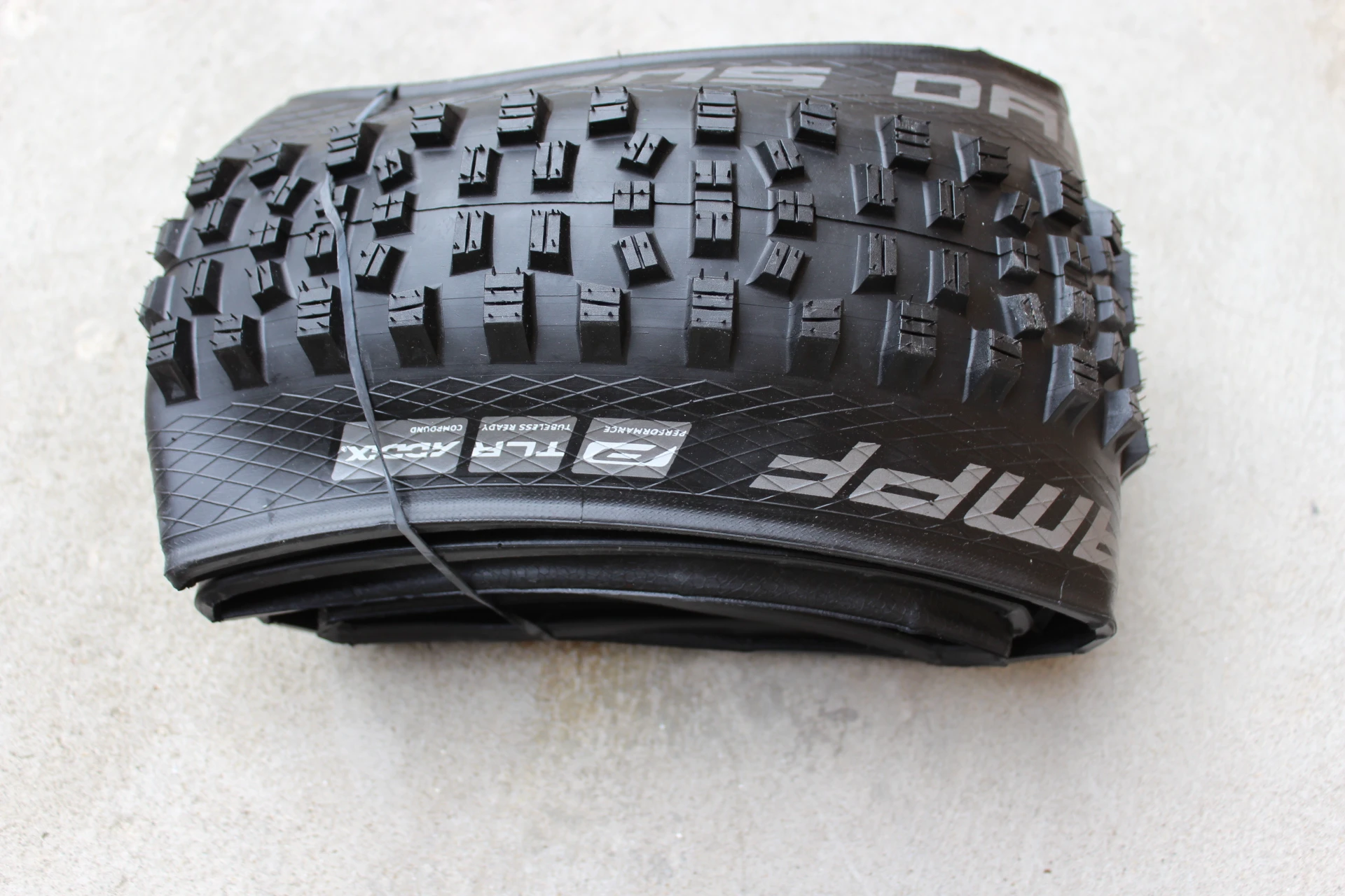 2. Schwalbe Hans Dampf TwinSkin Addix TLR 27.5x2.35