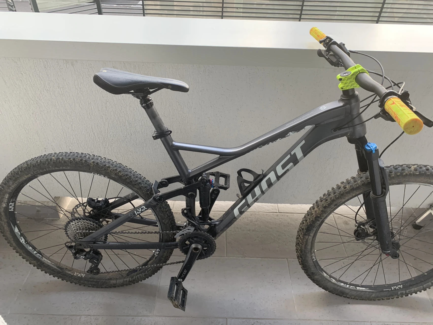 2. Bicicleta enduro Ghost
