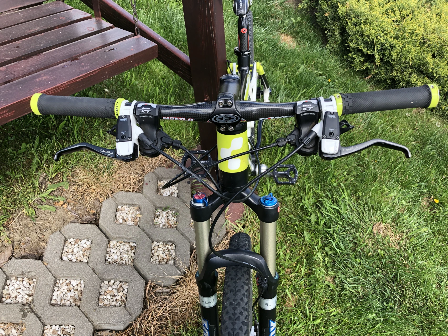 5. Bicicleta Cube AMS 125 PRO Full XT