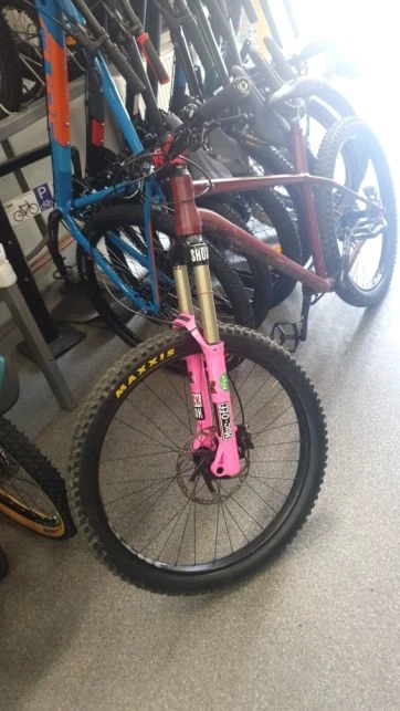 1. Commencal HT AM Origin 2019