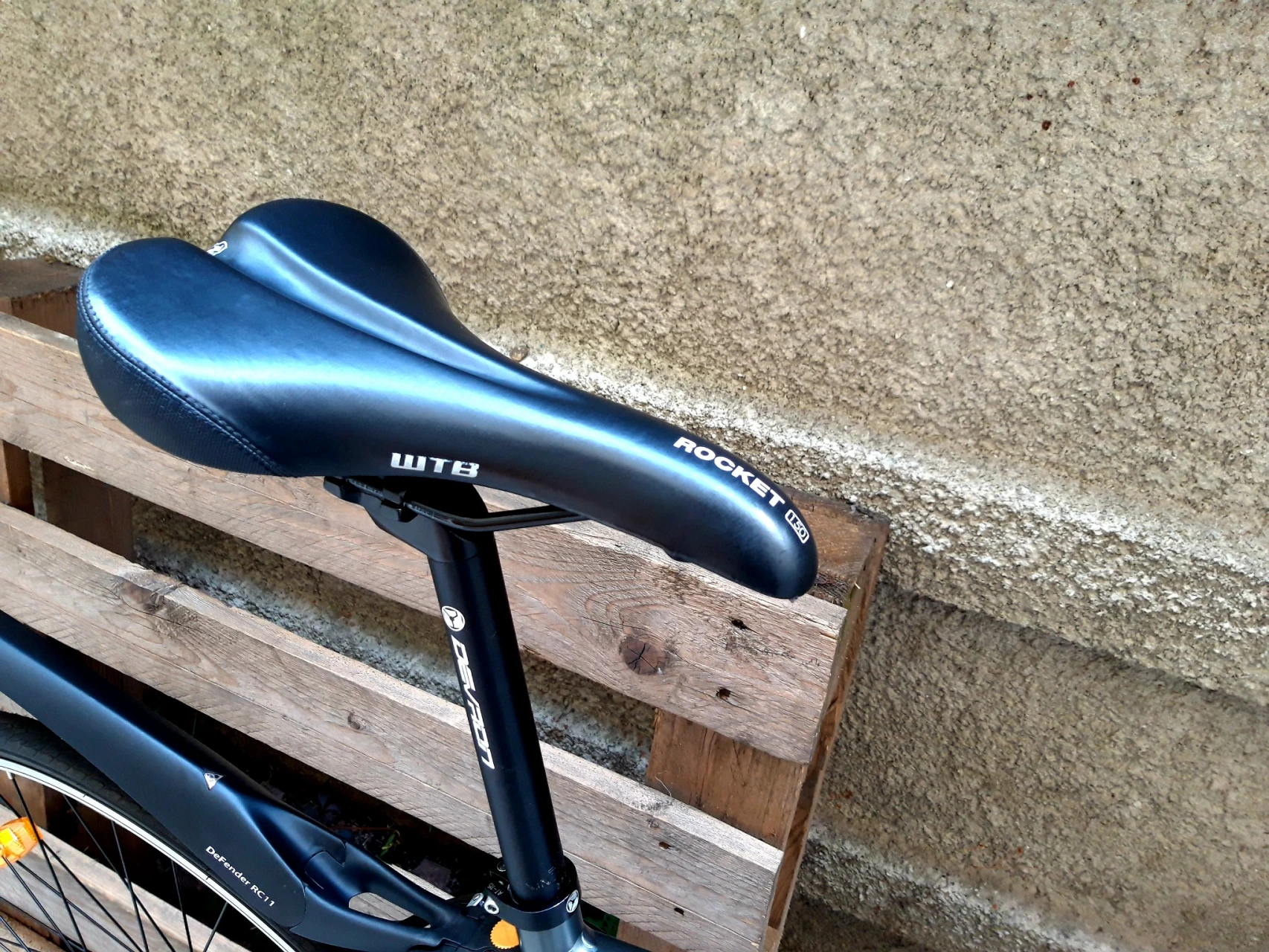1. Bicicleta semicursiera Devron