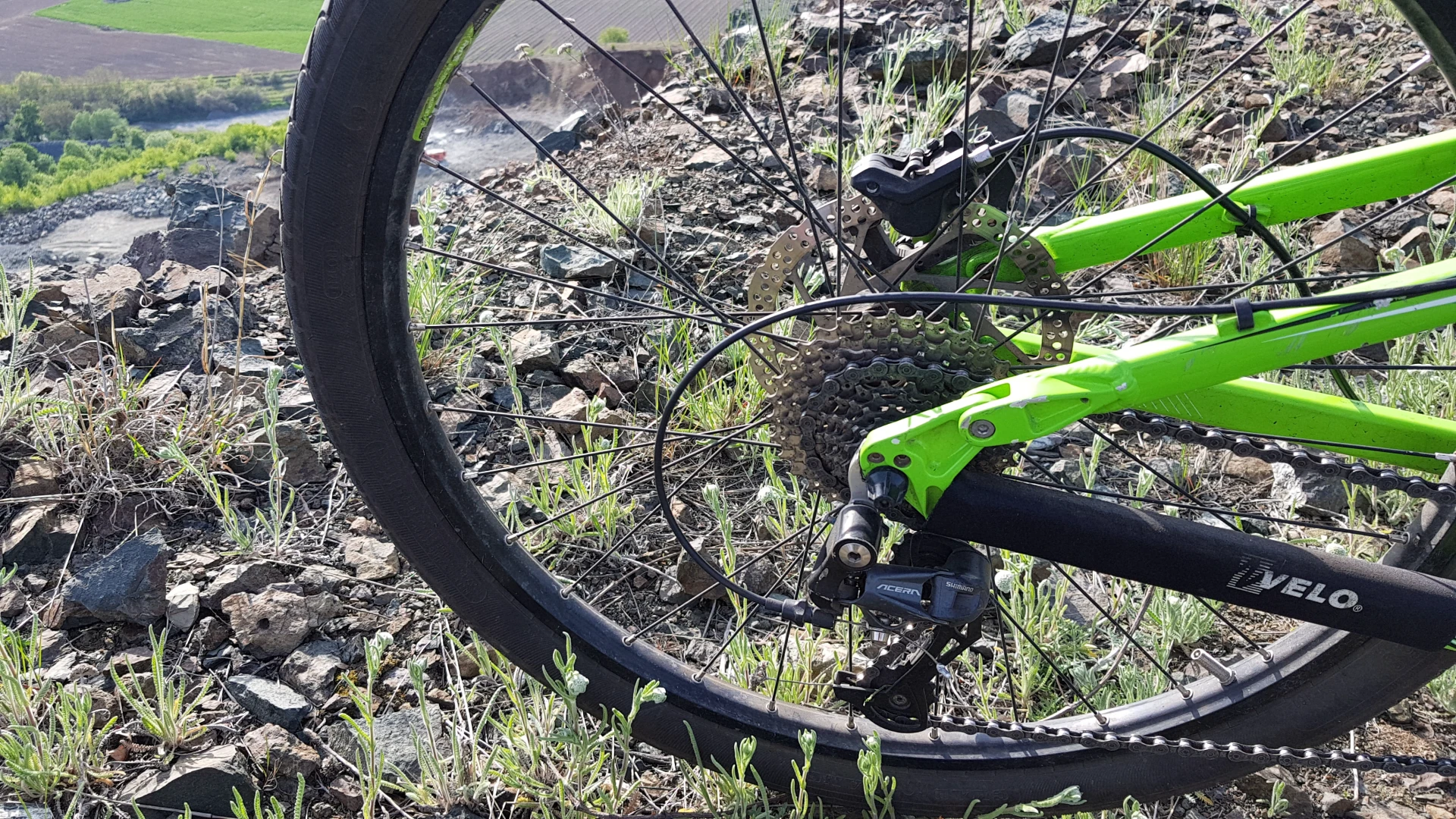 1. Genesis Vader XC full suspention MTB