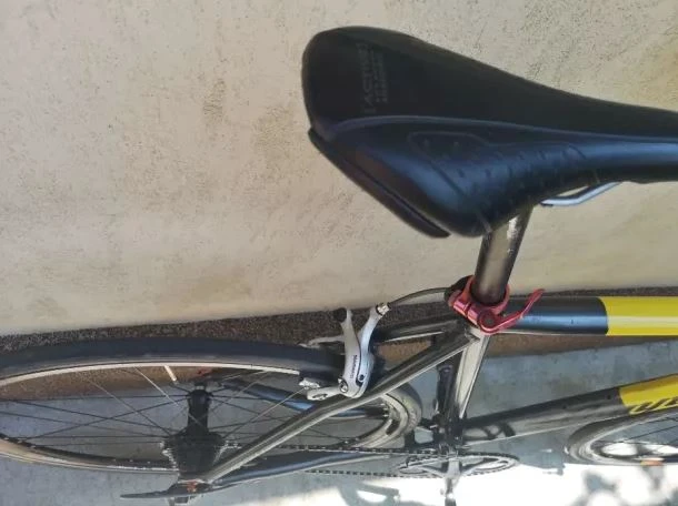 2. Bicicleta sosea / cursiera Campagnolo 56cm seat tube