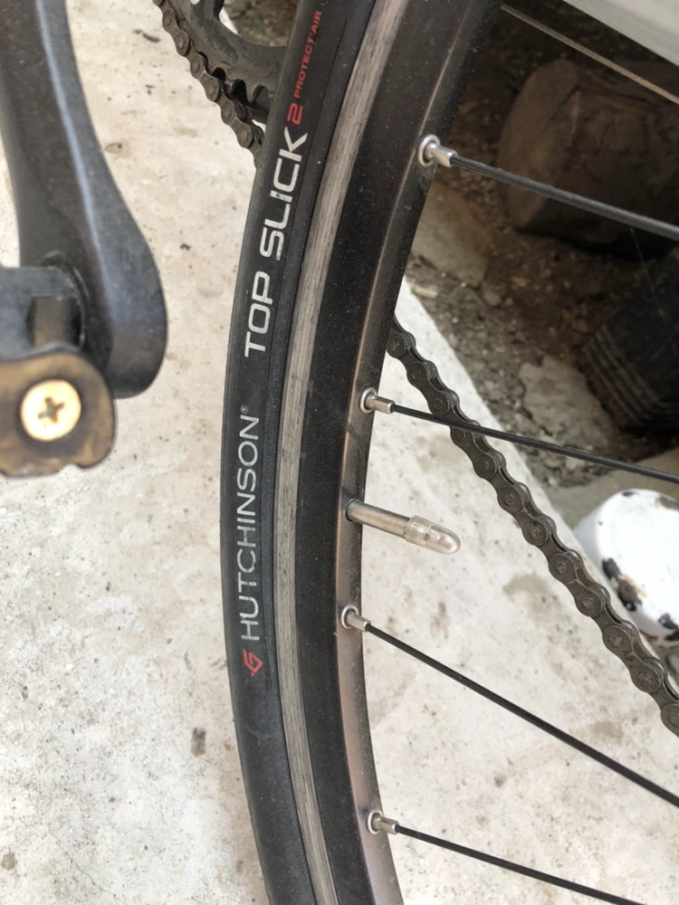 3. Bicicleta B TWIN Triban 100