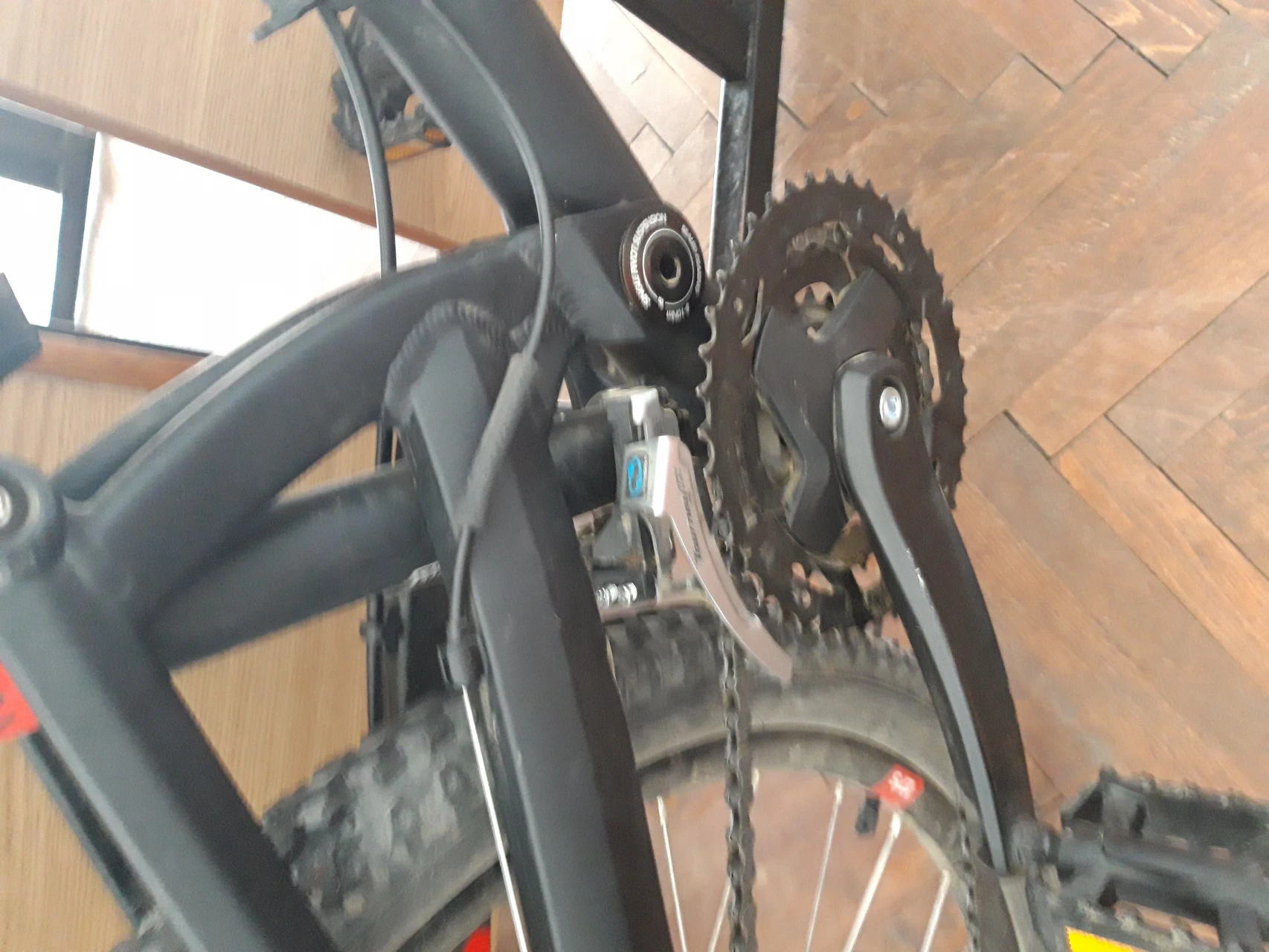 1. BICICLETĂ MTB ST 520 27,5" ROCKRIDER