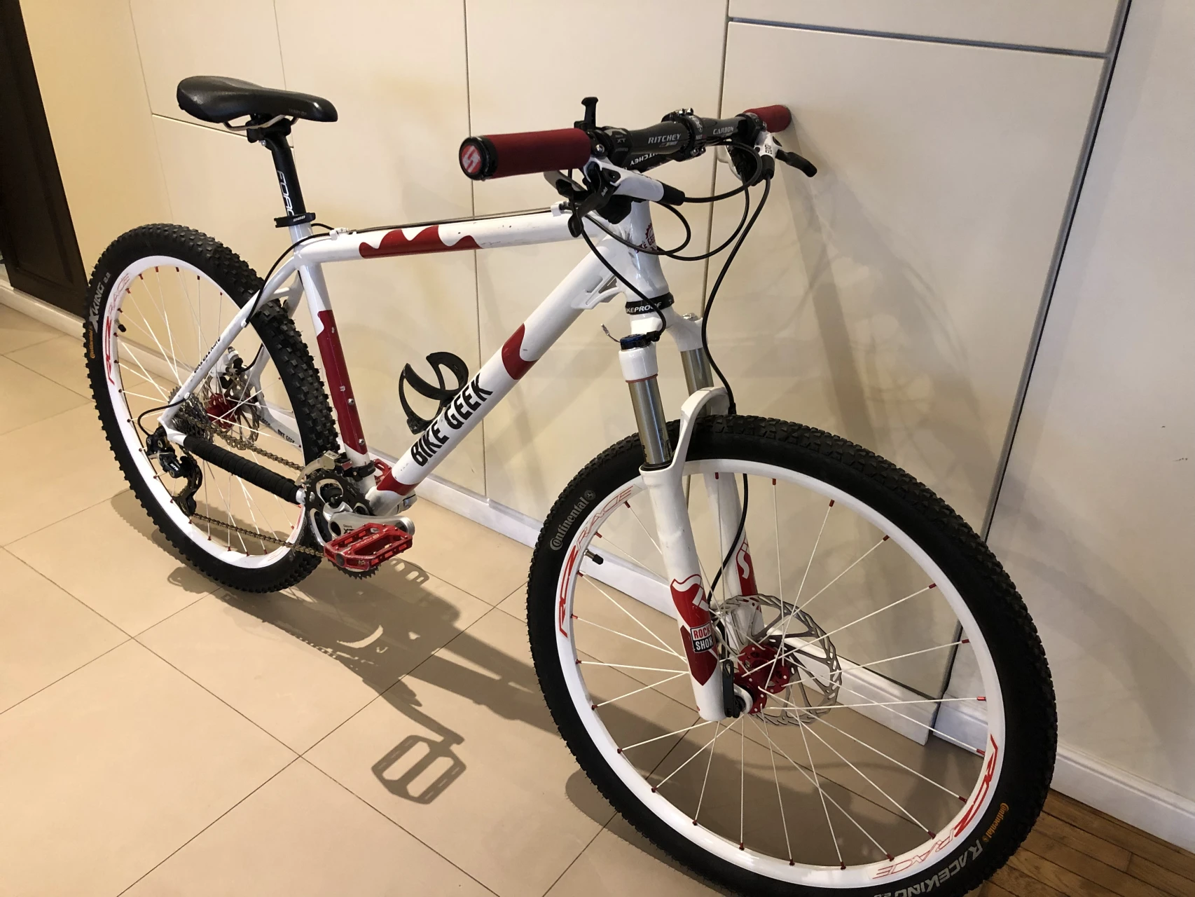 9. MTB Hardtail marimea S 10,7 kg