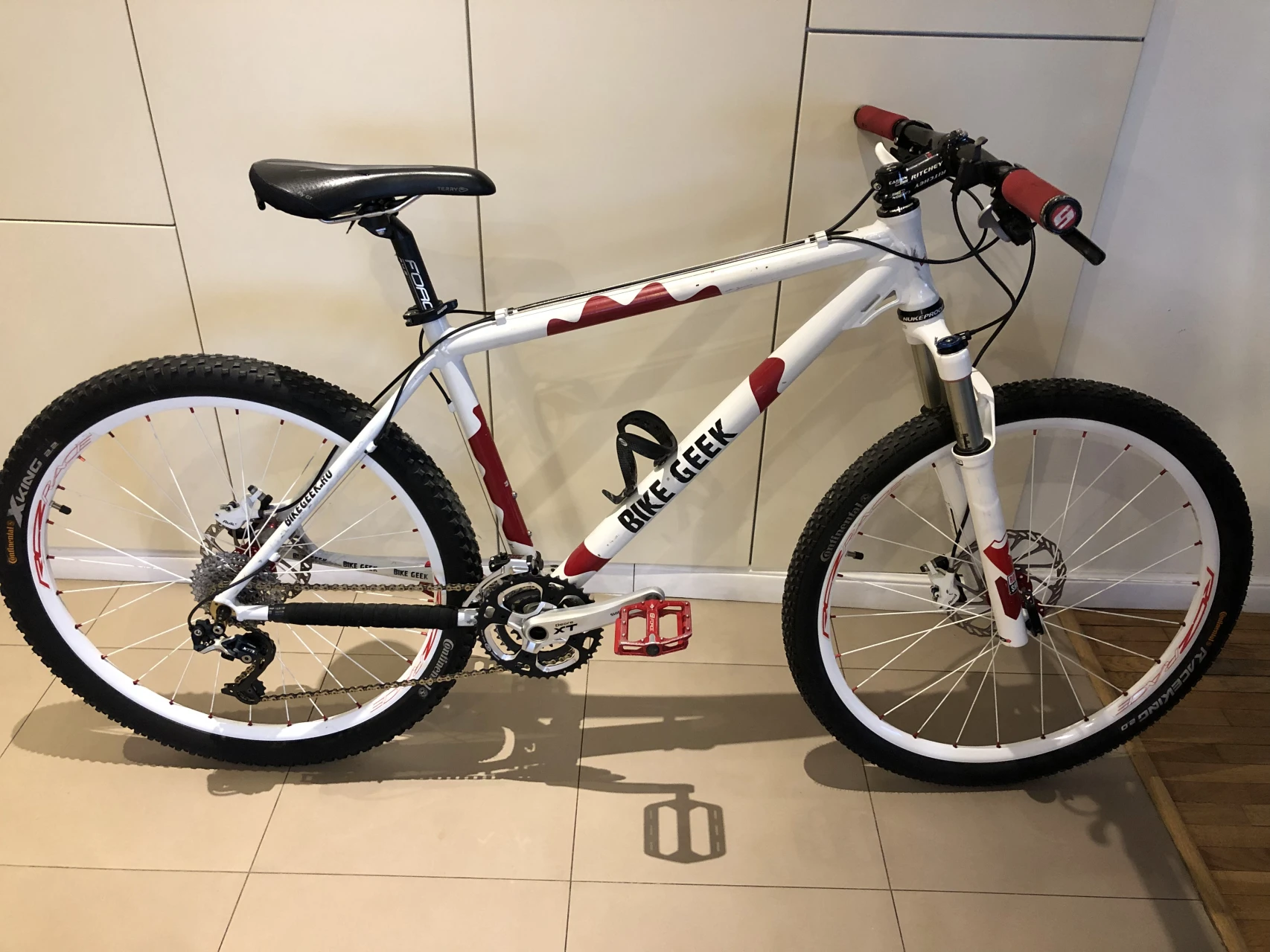 8. MTB Hardtail marimea S 10,7 kg