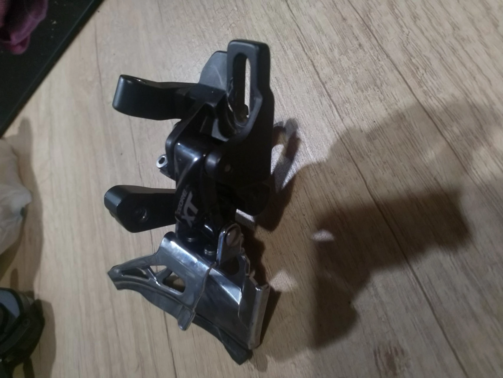 1. Vand maneta+schimbator foi Shimano Xt M8000, 2x11