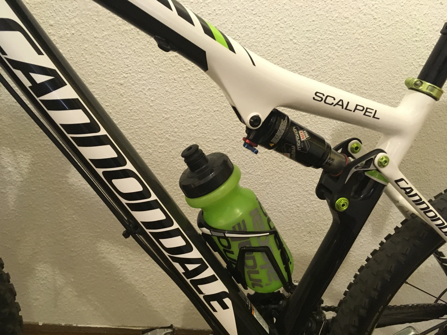 1. Cannondale Scalpel Lefty full suspension ca noua
