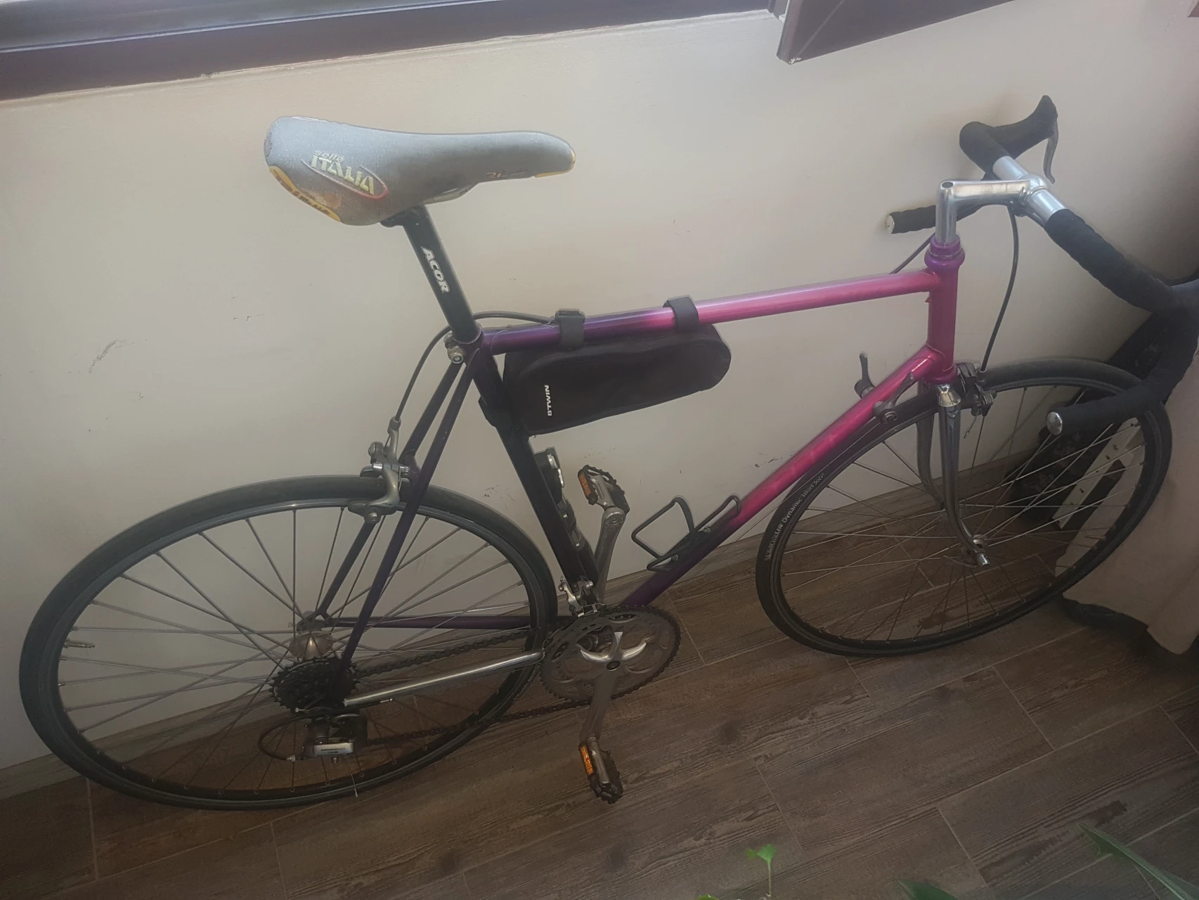 1. Cursiera 61cm otel echipata shimano tricolor