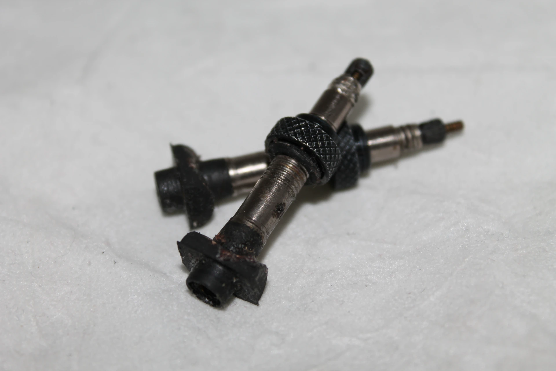 1. Set valve Mavic Tubeless UST 50 mm 25 mm 30 mm