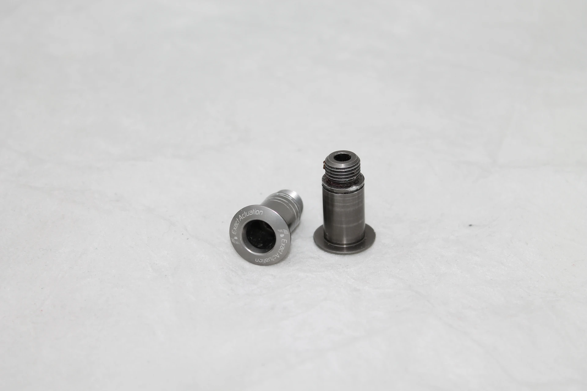 1. Surub schimbator spate SRAM RED 22 (cred ca merge si pt 10s)
