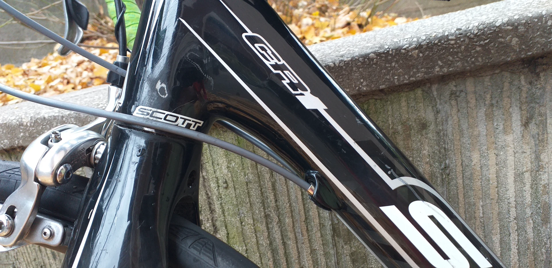 1. Cursiera carbon Scott CR1 Team